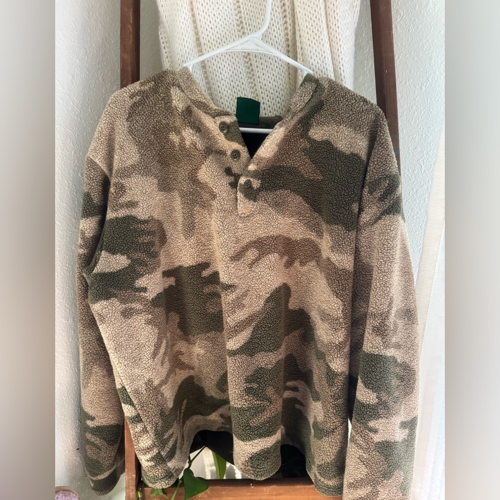 Cabelas Berber FLEECE WINDSHEAR HENLEY PULLOVER,XL, OUTFITTER CAMO, HUNTING